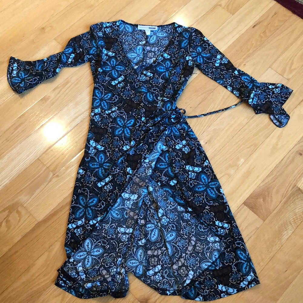 Vintage Juniors XS wrap around style dress